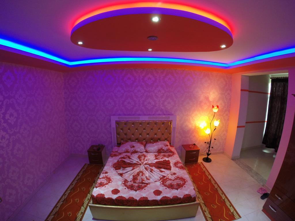Buza 3* New Shtoj